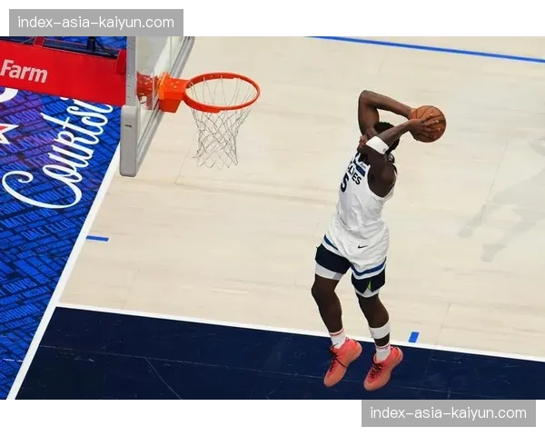 森林狼不敌独行侠，爱德华兹空砍41分